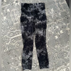 LIKE NEW Lululemon leggings